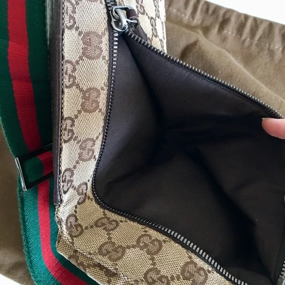 Gucci Beige GG Crossbody with Red and Green Strap - Picture 2 of 16